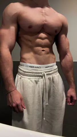 #girldinner #abs #biceps #lean #fyp 