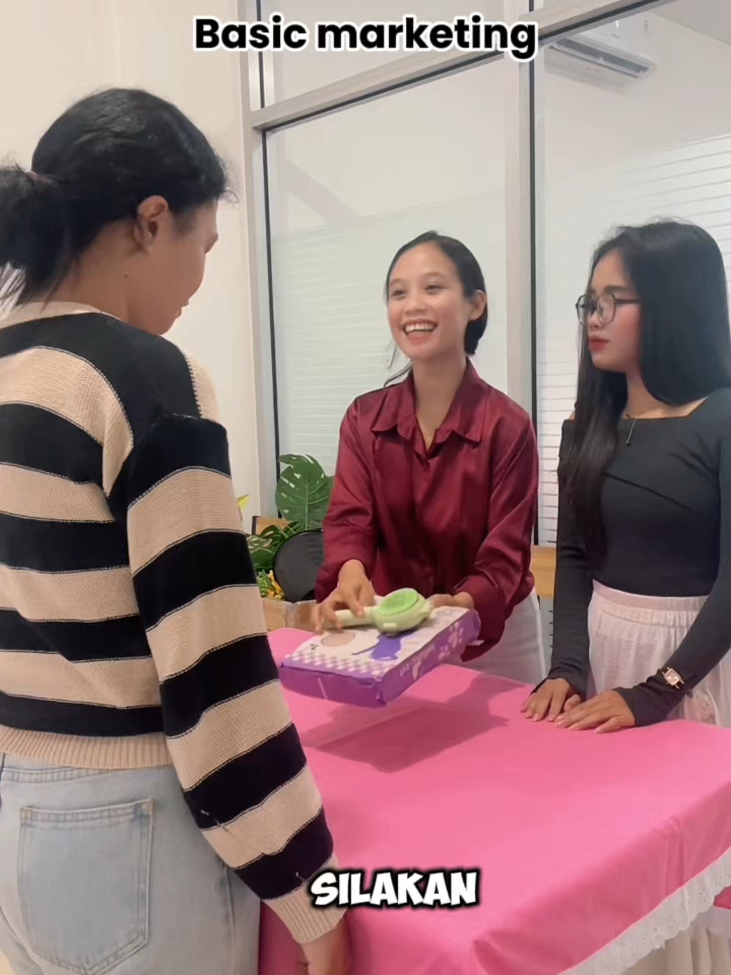 belajar teknik marketing yaaaa #fyp #lucu #komedi #pasirtofu #pasirkucing #helluva #pasirgumpal #konten #kucinglucu