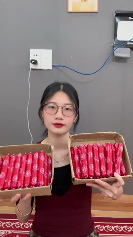 Mua 1kg tặng 1kg nè mấy bà🥰🥰 #xuhuong #food #combo #xucxich #vuakho 