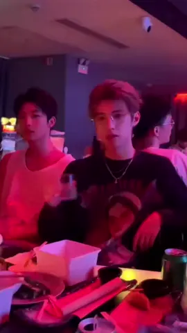 Ai đang thất tình bơi hết vô đây #daonamkaraokehanoi #daonamhanoi 