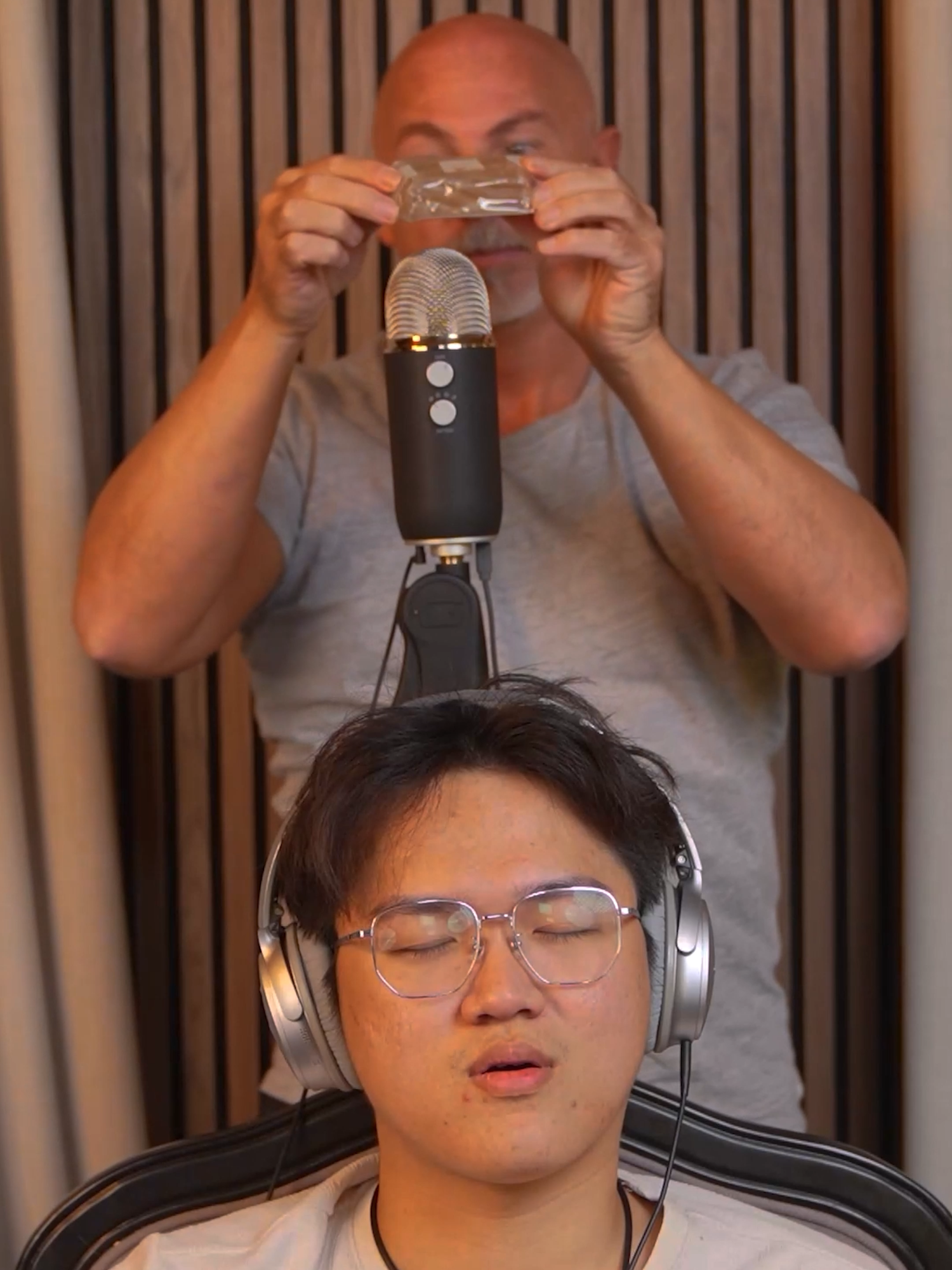 Massage ASMR gives me ASMR#asmr #dongasmr