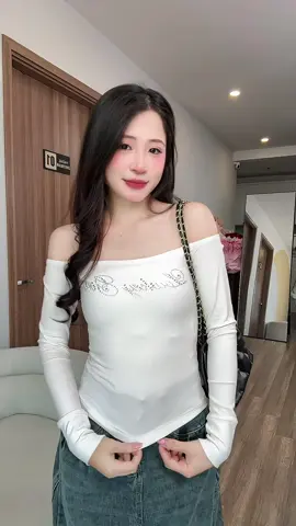 Áo thun trễ vai đính đá😍#huynhchang #huynhchangreview #huynhchang00 