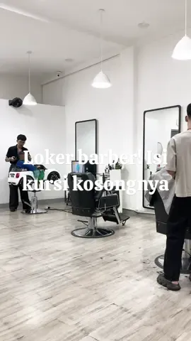 Loker Barber! COLONY BARBERSHOP Barber & Pomade Shop Banjar Jln. Kapten Jamhur No. 76B, Mekarsari, Kota Banjar. Jalan Baru, samping Fotocopy Siska. Jam Operasional : 10.00 - 21.00 malam. Booking:  (WA) 082-121-234-006 #colonybarbershop #barbershop #interiorbarbershop #fyp #premiumbarbershop                          