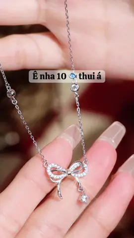 Dây chuyền xinh ghê nha <3 #daychuyen #giangsinh #noel 