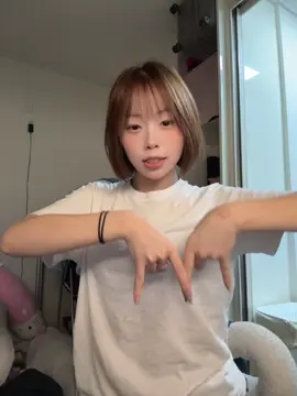 #ItsMoreFunTogether  이사람 초콜릿 입에 털어 넣는다는데   #엠앤엠즈 #아일릿 #M댄스챌린지 #ILLIT 