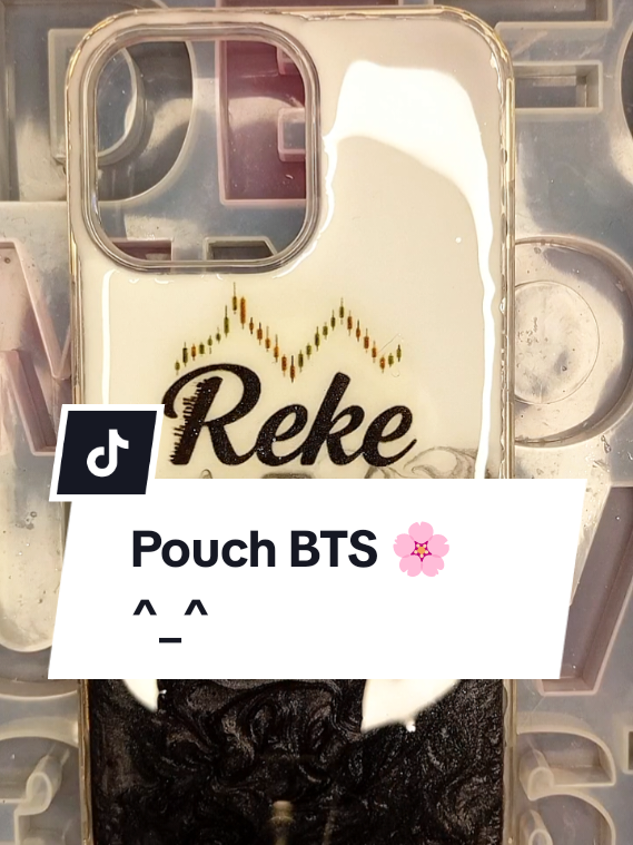 I genuinely enjoyed making this pouch 🩷 Every detail came together so beautifully ✨ #everleighaesthetics #tiktoknigeria🇳🇬 #resinartistinportharcourt 