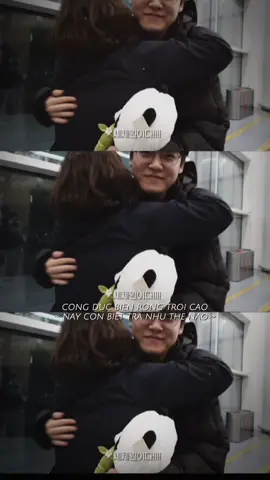 “Dáng vẻ tự tin của một đứa trẻ lớn lên trong gia đình hạnh phúc là điều không thể bắt chước được…”. Đúng vậy, đó cũng là lí do vì sao Minhyungie luôn ấm áp và mạnh mẽ trước mọi khó khăn thử thách như vậy. Vì đằng sau cậu là cả một gia đình luôn động viên, cổ vũ và là động lực tinh thần giúp Gumayusi vượt qua khó khăn thử thách gặt hái mọi thành công #gumayusi #leeminhyung #t1 #xh #tiktok 