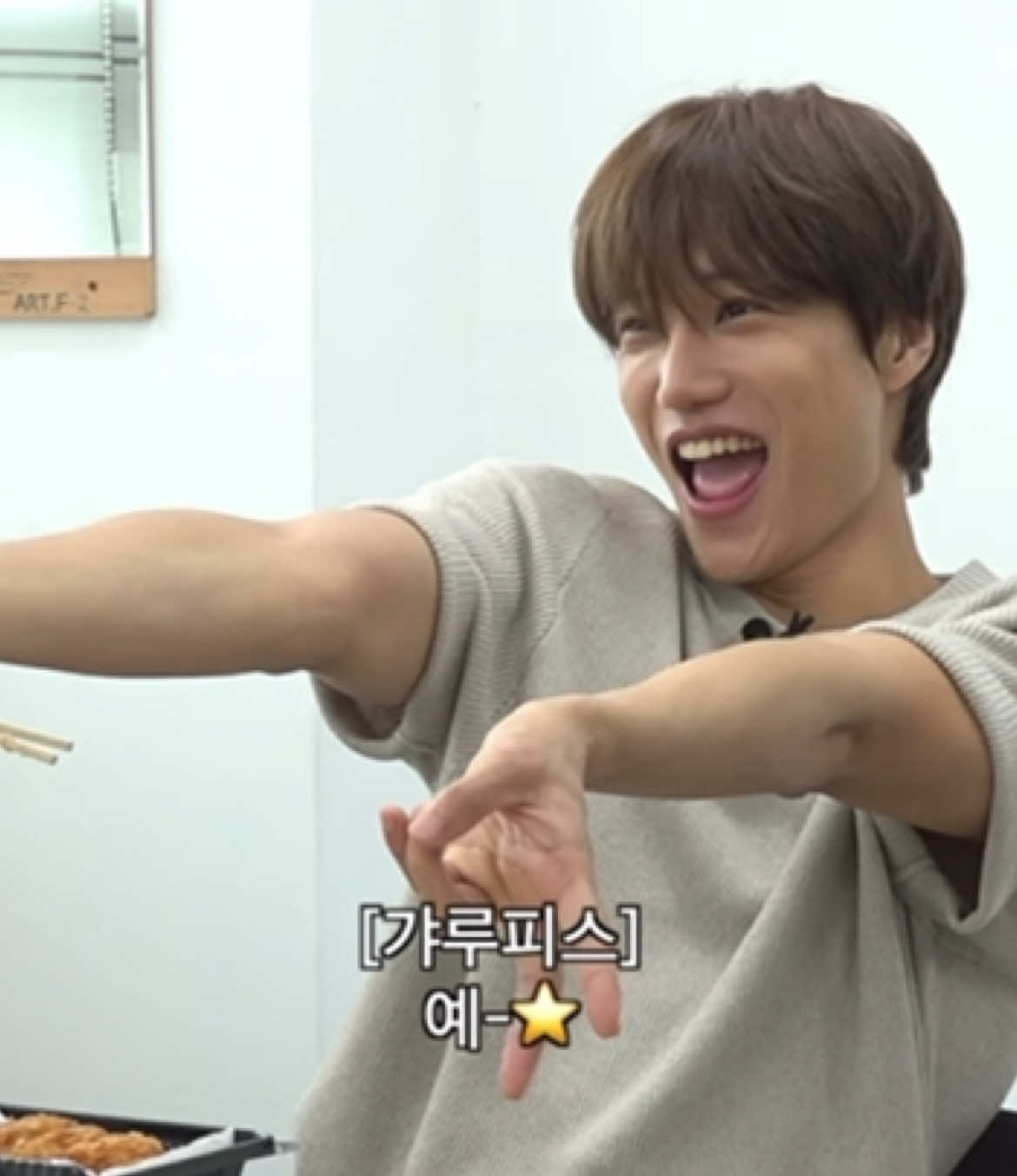 finally get to edit jongin with this trend after 3 years 🤣  #kai #fyp #exokai #kimjongin #jongin 