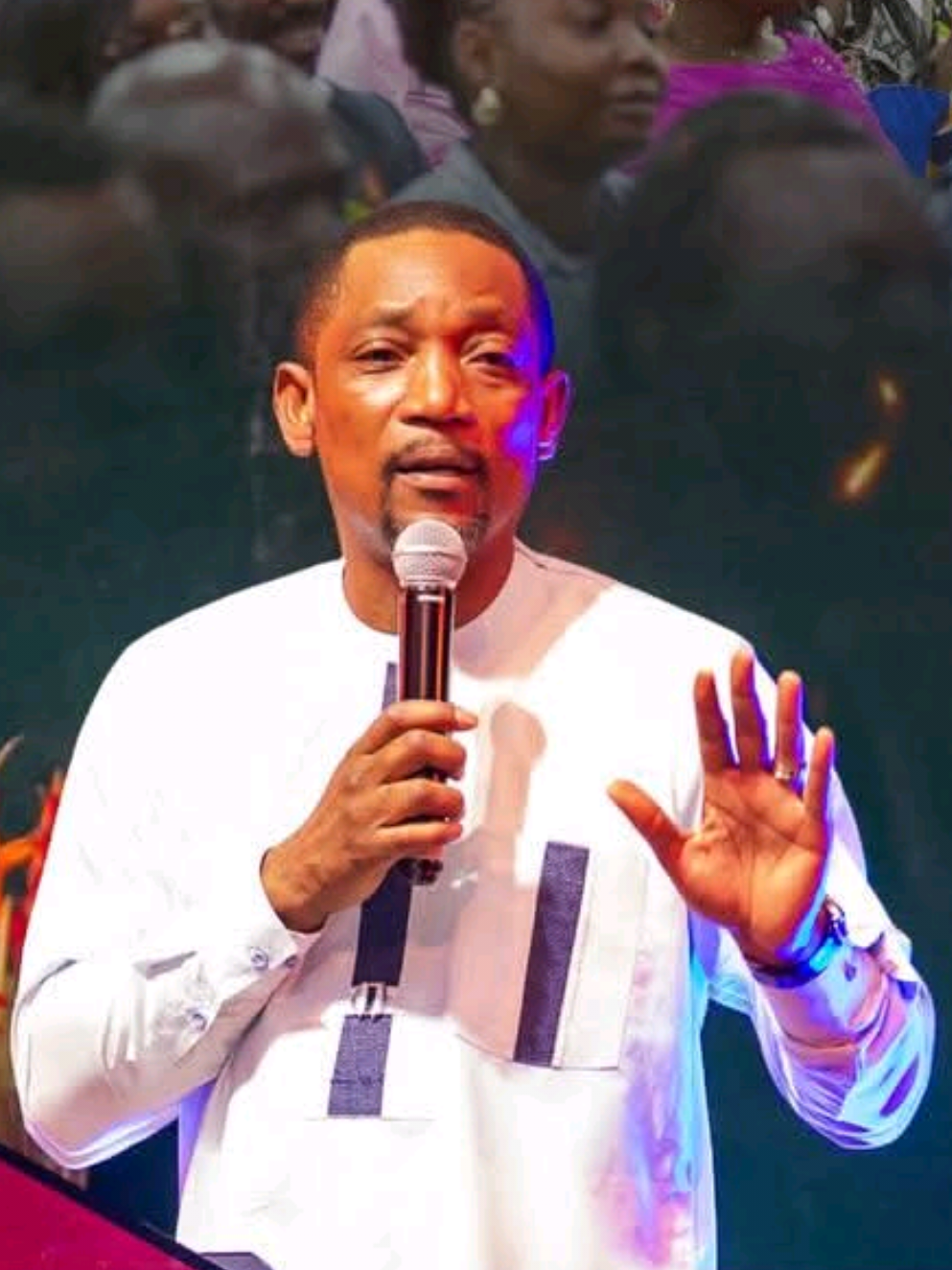 • On ne devient pas BON parce qu'on a découvert le mal de l'autre. Avec le Docteur David KATEBA #JesusChrist #bon #mauvais #ministere #docteurdavidkateba 