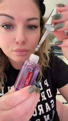 Assis toi et détend toi, je vais te faire découvrir ma nouvelle routine que j’effectue matin et soir avant ma routine habituelle 🫶🏼  tu retrouve ces produits incroyables dans le lien juste au dessus 