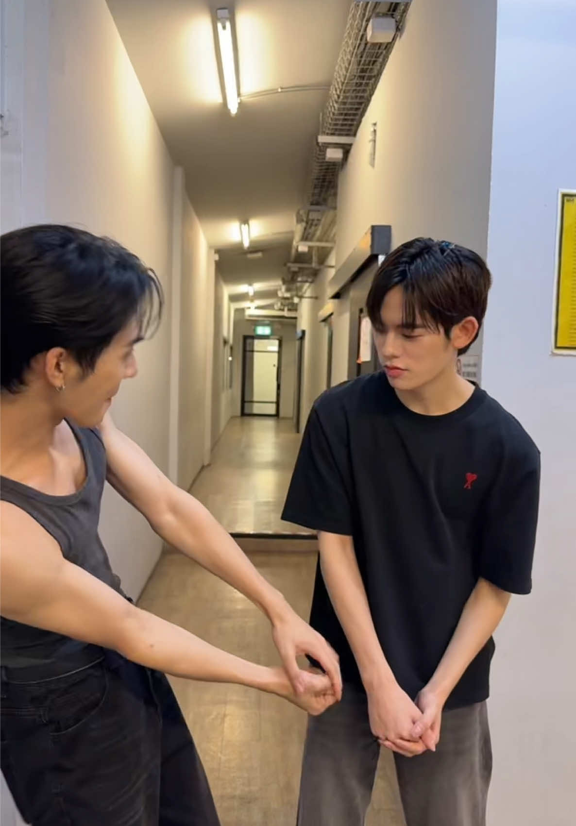 Siren mode on 👽🚨 #AUAU_DEXX #POR_DEXX #DEXXth #DMDMUSIC [ @auautnp @Porsuppakarn ]