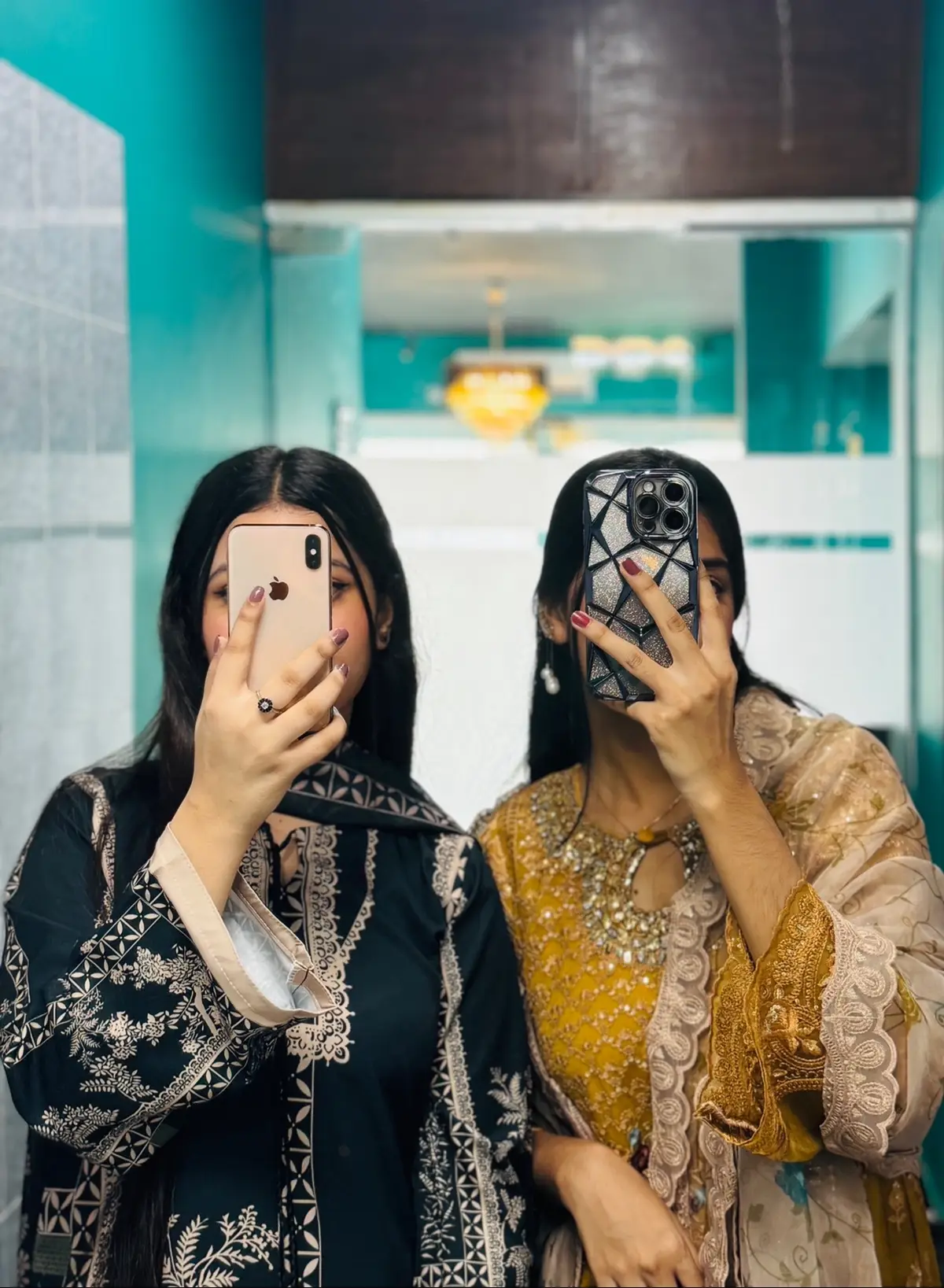 Girls date!!😽🖤#friendship #friend #চাঁদ?🌙 #fyp @-HUMAYRA~🪞✨🕊️ 