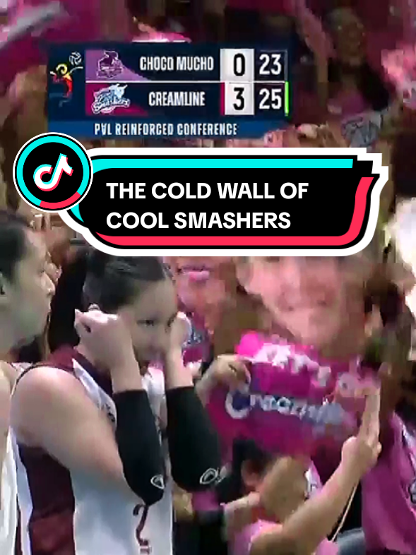 CREAMLINE'S FREEZING THIRD SET CINEMATIC FINISH 🥶 Creamline Cool Smashers almost losing the third set but they were able to win with a monster block by the Gumabao/Panaga duo, 25-17, 25-17, 25-23. Pasok na ang Cool Smashers sa quarterfinals. Choco Mucho balik sa drawing board. #2025PVLReinforcedConference #PVL2025 #CCSvsCMFT #TheHeartofVolleyball #fyp 