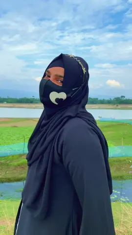 মনে থাকা মানুষেরাই  মনে আঘাত করে না হয় বাইরের মানুষ তো মন অব্দি পৌছানোর হ্মমতা রাখে না…!💔😅 #bdtiktokofficial🇧🇩 #foryoupage #tiktok #viralvideo #💔🥀 