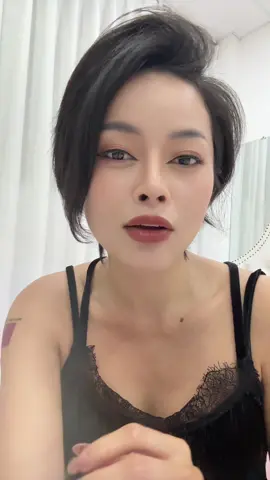 Các em cứ tự tin, cứ nói, quan trọng là ở tư duy và tính cách, con người mình. Chị chúc em luôn thành công nha @Huy Forum 