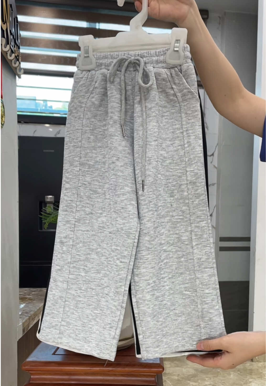 Chiếc quần vừa ấm vừa xinh lại tiện dụng, sz 9-45kg, giá tại xưởng #quannichobe #quanni #quanniongsuong #quansuong #thudong2025 #quanongsuong #samithitrang #xuhuong  @Sami - thời trang trẻ em  @Sami - thời trang trẻ em  @Sami - thời trang trẻ em 