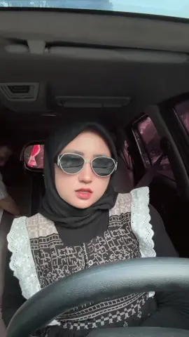 #kacamatakece#kacamatakeren#kacamatanyetir#kacamataantiuv#kacamatakeren