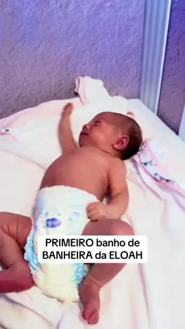Primeiro banho de BANHEIRA da ELOAH! #MairaCardi #Eloah #Maternidade #Banho #Bebe 