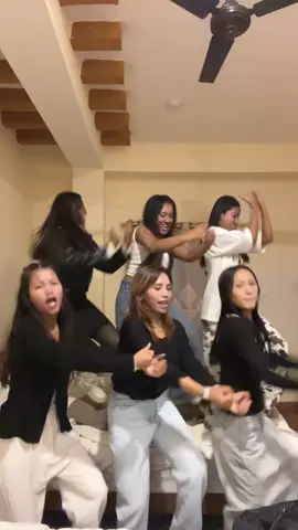 No GPS needed when you have got friends who get lost together@SoMii@Suzu@sa@💫SAM💫#chitwansauraha