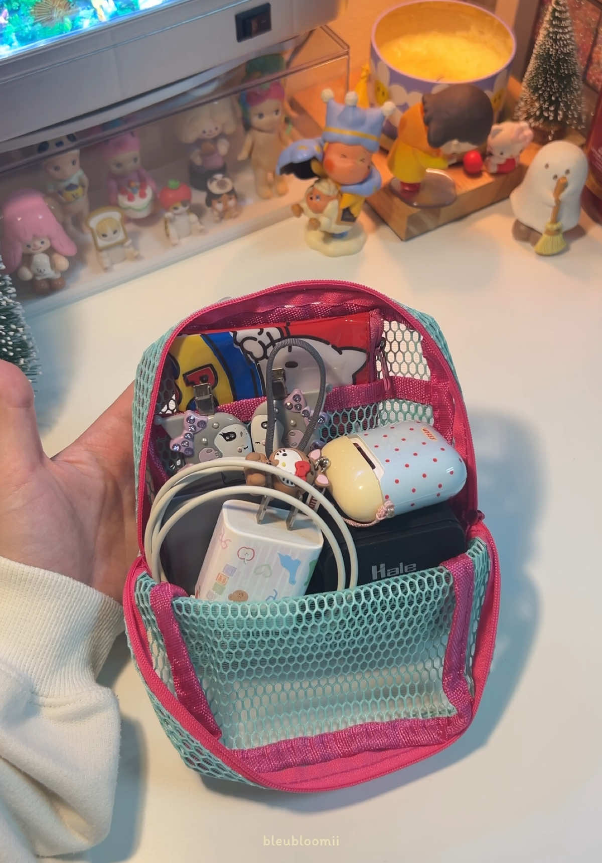 รอบนี้ใส่อุปกรณ์อิเล็กทรอนิกส์คับ กระเป๋าอเนกประสงค์สุดๆ🎧💘🌠🔋🔌 #กระเป๋าอเนกประสงค์ #กระเป๋าใส่สายชาร์จ #กระเป๋าใส่สายชาร์จแบตโทรศัพท์ #กระเป๋าใส่ของได้เยอะ #กระเป๋าใส่เครื่องสําอาง #กระเป๋าใส่เครื่องสําอางค์ #กระเป๋าใส่เหรียญ #กระเป๋าใส่มือถือ 