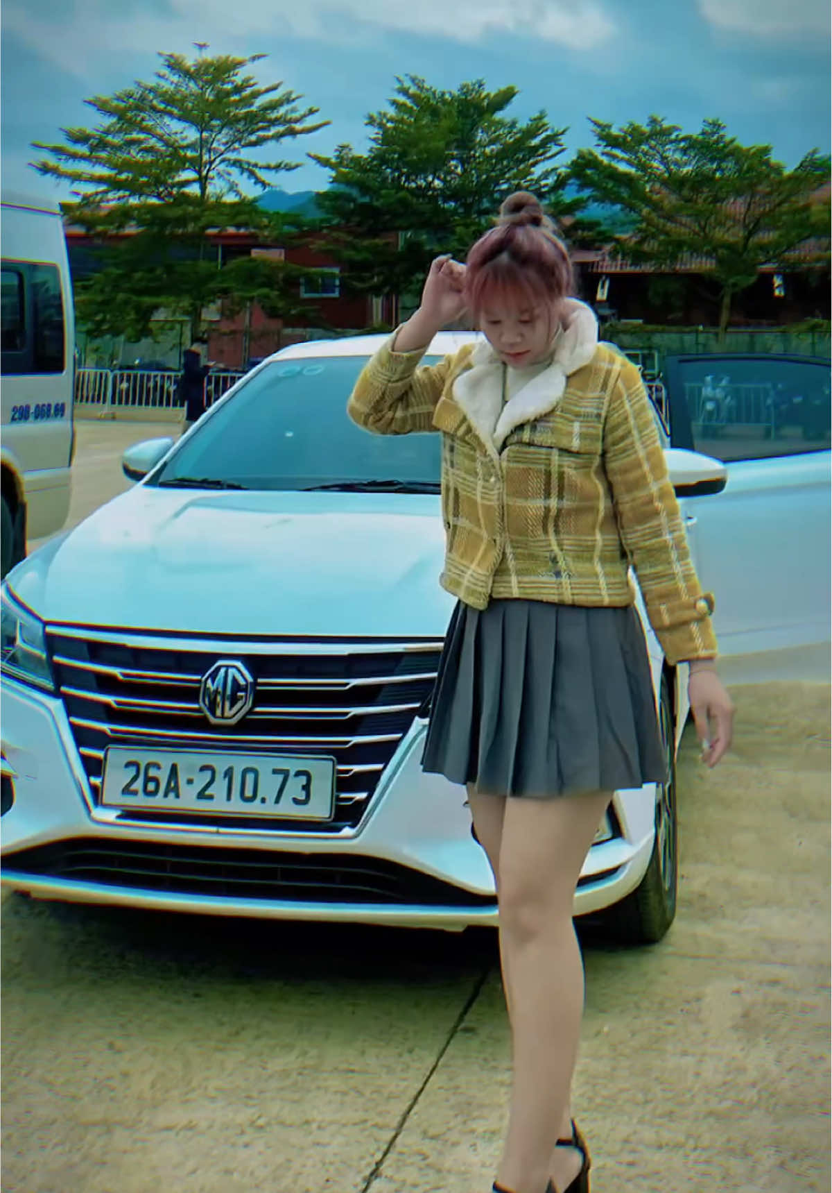 Không nhặt thì hơi phí 😆#TikTokAwardsVN #giaitritiktok #CapCut #hottiktok_xuhuong #canhthin🐉2000 