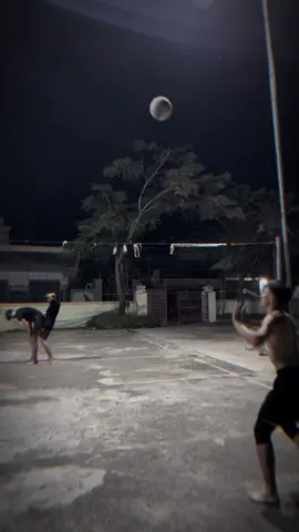 Vật thể lạ trong sân 🫣#CapCut #xuhuong #volleyball 