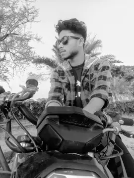 #CapCut #fouryoupage #lalonsong #lalonband #tiktok 