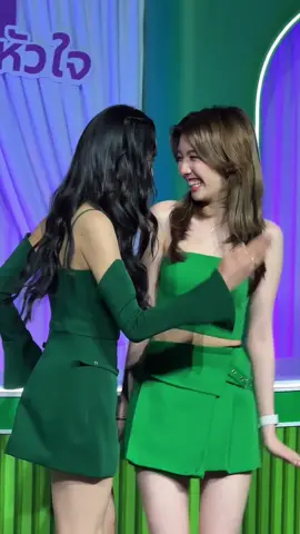 Trend thôi....🫣😝🤭 GRABFOOD LOVES LINGORM #GrabFoodMegaSalexหลิงออม #LingOrm #Ormkornnaphat #LingLingKwong 