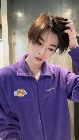 ใครเรียกสุดหล่อ