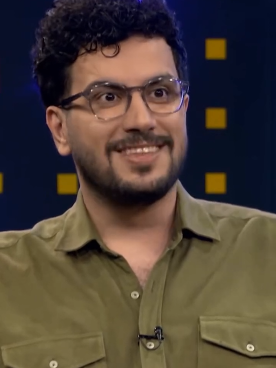 قیاسی: قرار اولو کی باید حساب کنه؟ امید حاجیلی: همیشه پسر باید حساب کنه حاجیلی: از معروف بودن راضی نیستم