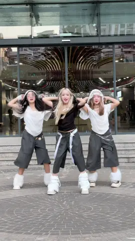 Vũ đạo căng cơ chân trở lại rùiiii @Remmus #lelephomaique 