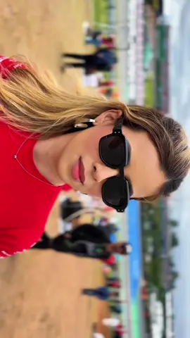 Pra quem nasceu no ano em que a lenda se foi, e vira e mexe assistia as corridas aos domingos quando criança, sem ao menos imaginar que um dia estaria ali...  Entre lágrimas, barulho de motor e coração acelerado, entendi uma coisa, que quando a gente não desiste, o impossível só demora um pouco mais pra acontecer. Até breve, Interlagos 😭❤️ #Interlagos #F1 #grandprix #Senna #f1brasil 