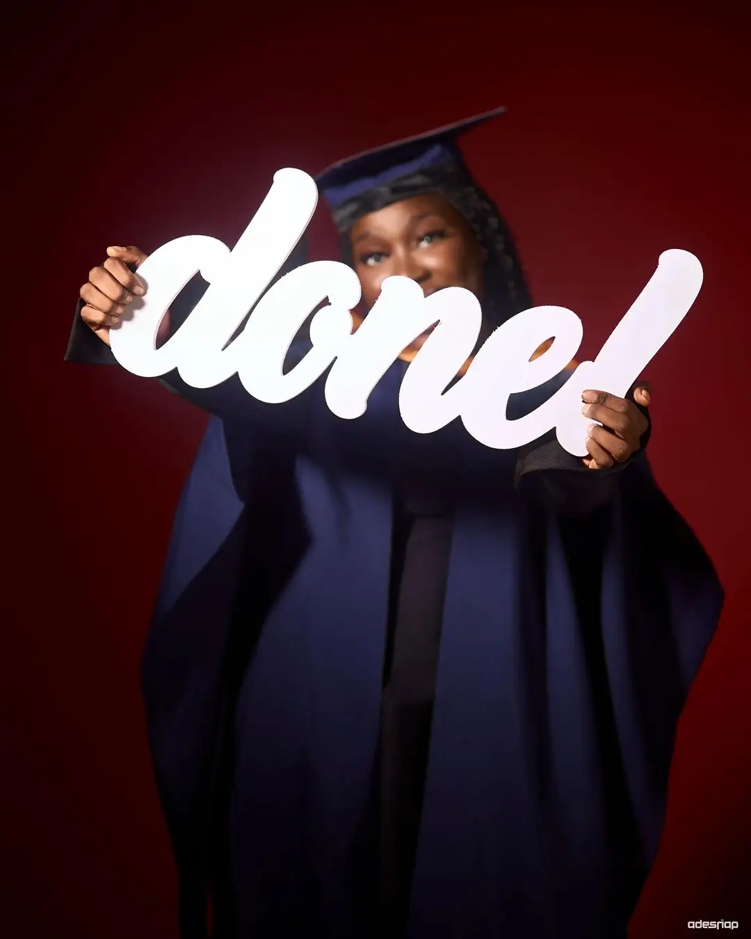 Huge congratulations to our amazing Community and Collaboration Management tutor, @Faveosas | Web3 News Curator📈 on your convocation 🥳🥳 Today marks the beautiful culmination of your dedication, resilience, and passion.  You have not only achieved a degree, but have also inspired everyone lucky enough to learn from you. Cheers to new beginnings, new heights, and endless wins ahead. 🥂 @TGM Web3 Institution 