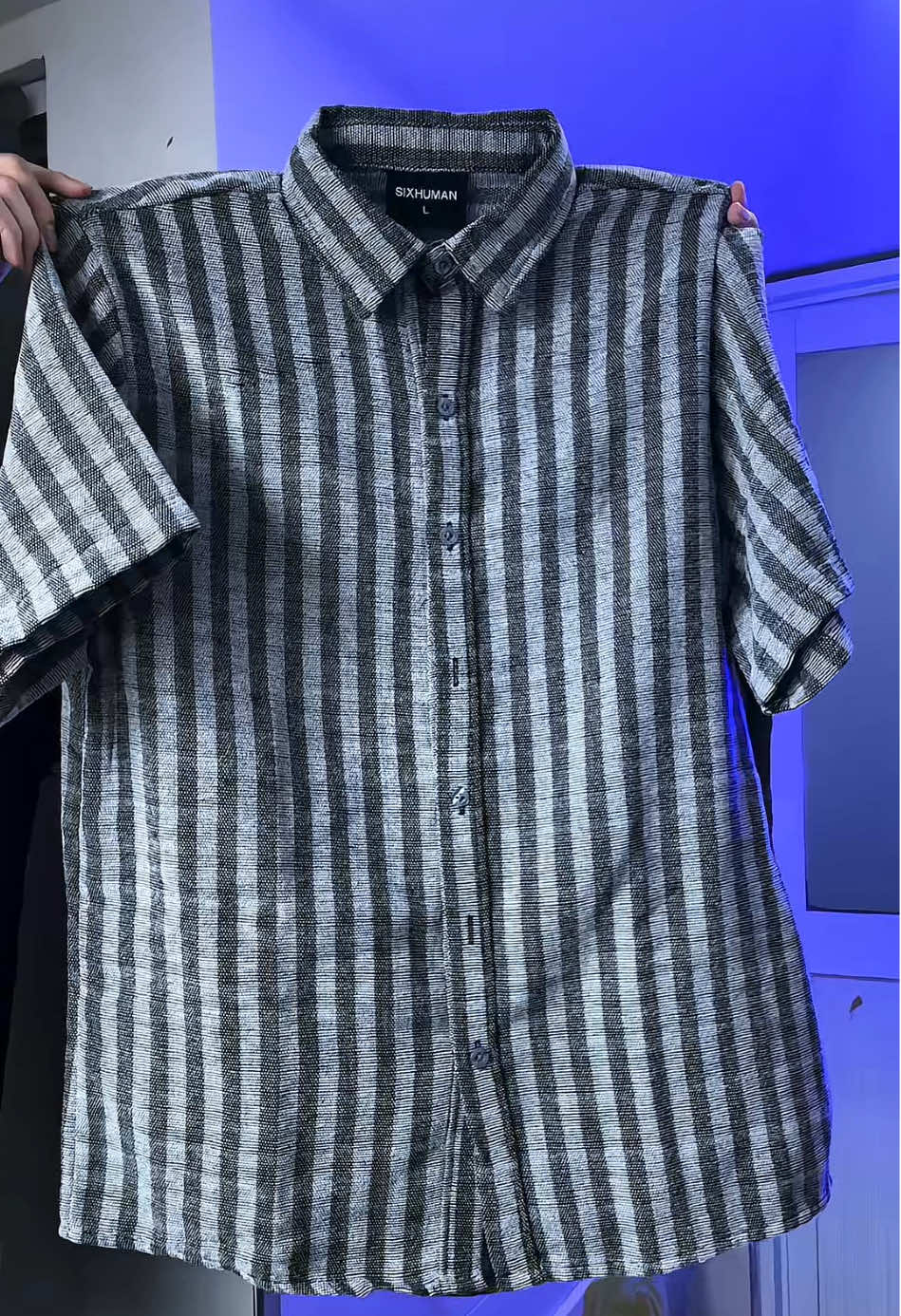 Đơn giản đẹp sangggg #xuhuong #macdepmoingay #fypシ゚ #phoidoxinh #aosomi 