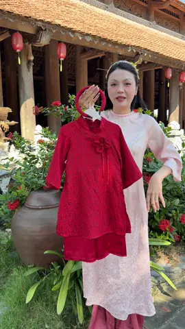 Tặng bờm Ong Kis Sét áo dài lụa cao cấp cho bé yêuu #megiangcogu #quanaotreem #aodaicachtanchobe #aodaichobegai #aodaichobe 