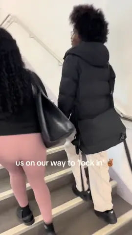 finally got my collab with @yhrid🇸🇴🇰🇷  🥹🥹 #mynansahotel 