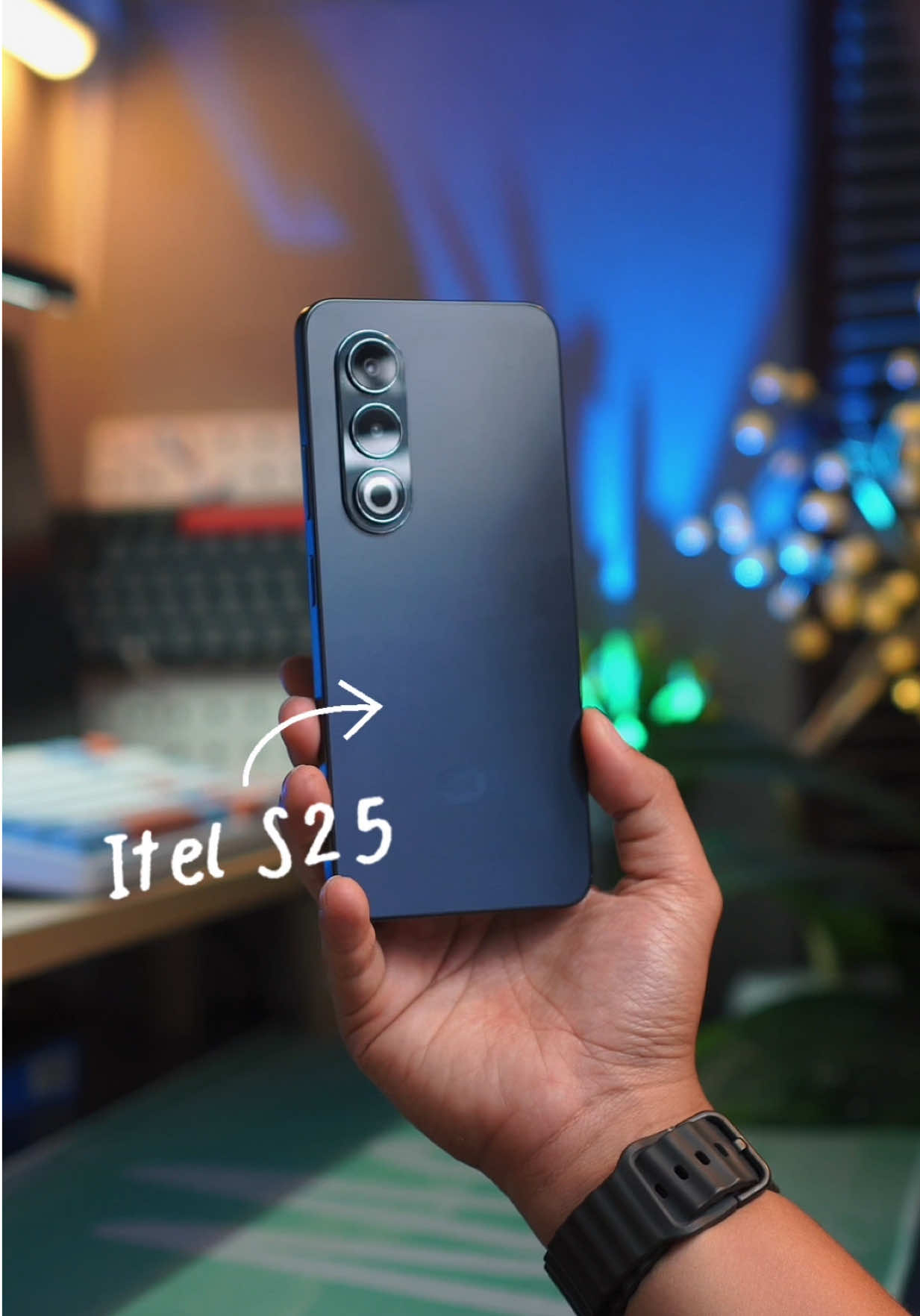 itel S25 Layar Amoled Paling Murah? Layar AMOLED FHD+ 120Hz. Hmmm Emang Speknya gimana? tonton aja video ini. #itelS25 #itel #S25 #itelindonesia 