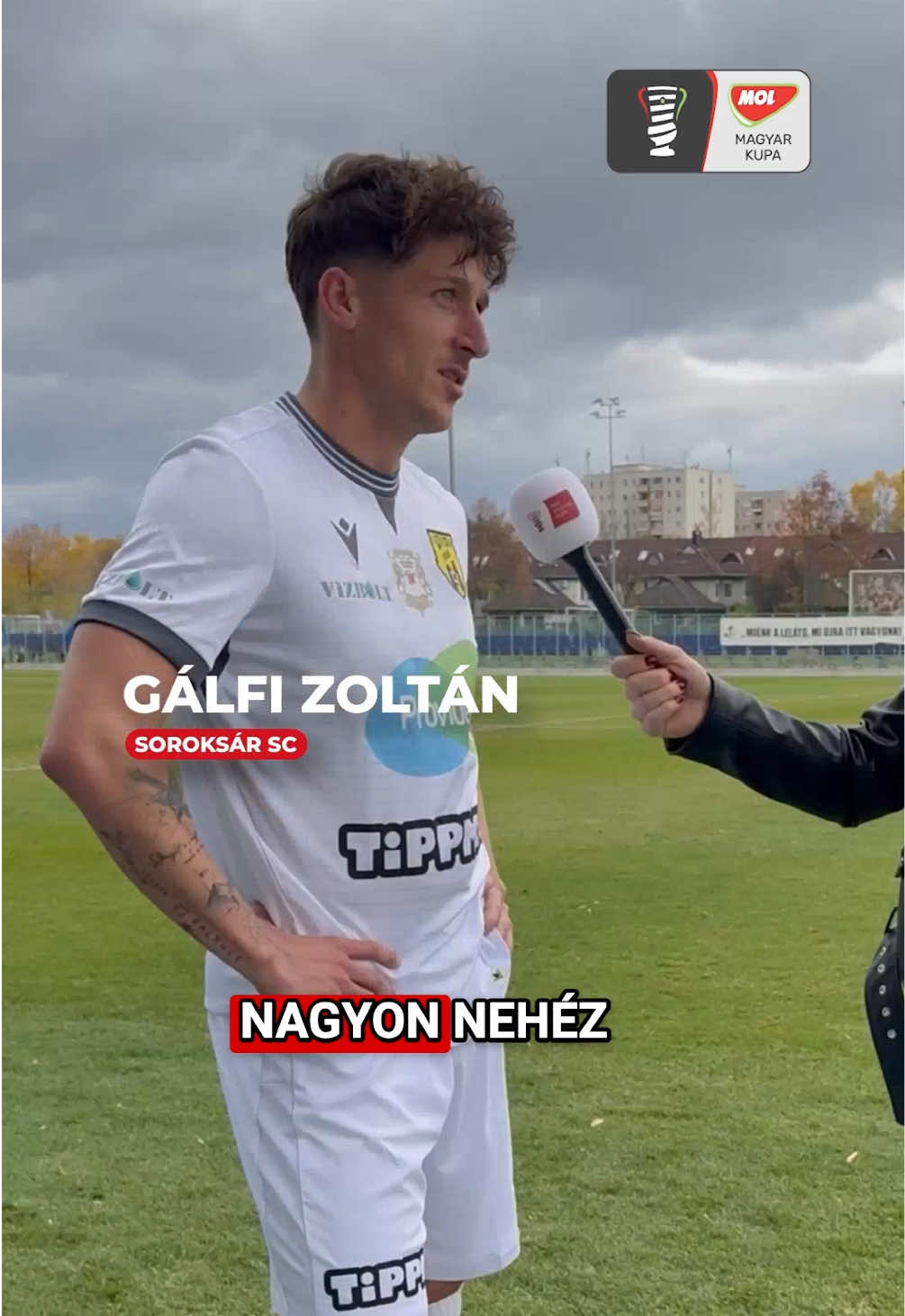 🏆 A III. Kerület - Soroksár mérkőzésen az esélyesebb vendég csapatnak sikerült a továbbjutás, bár egyeltalán nem volt könnyű dolguk. Gálfi Zoltán góljával a legjobb 16-ba sikerült kerülniük és ott a DEAC csapatával fognak megmérkőzni. #molkupa #iiikerület #soroksár 