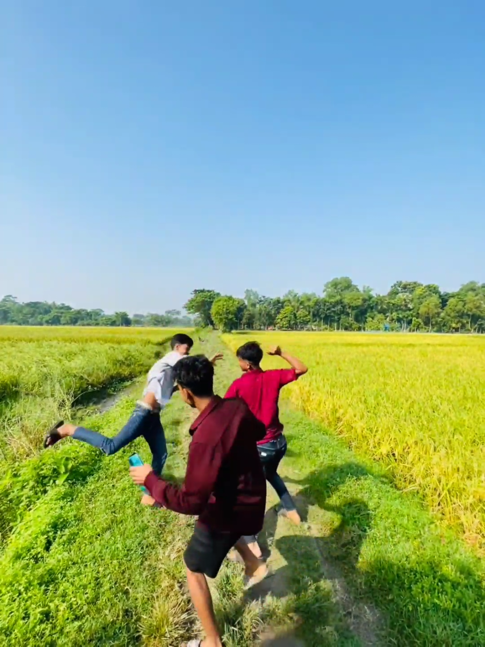 মেনশন দেন লামিয়া কে😩🤣 #foryou #foryoupage #viral #viralvideo #funnycreation 