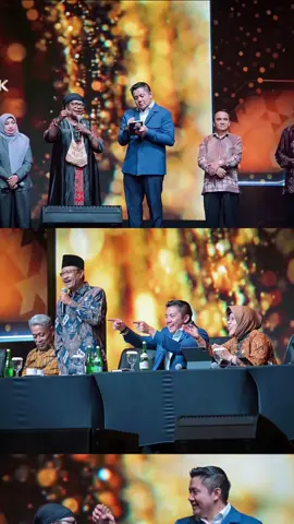 ibuu yg dari papua makasii banyak! bikin pak seskab sumringah dan bikin kita sumringah juga 😆😭 #letkolteddy #teddyindrawijaya #fypシ゚ #seskabteddy 