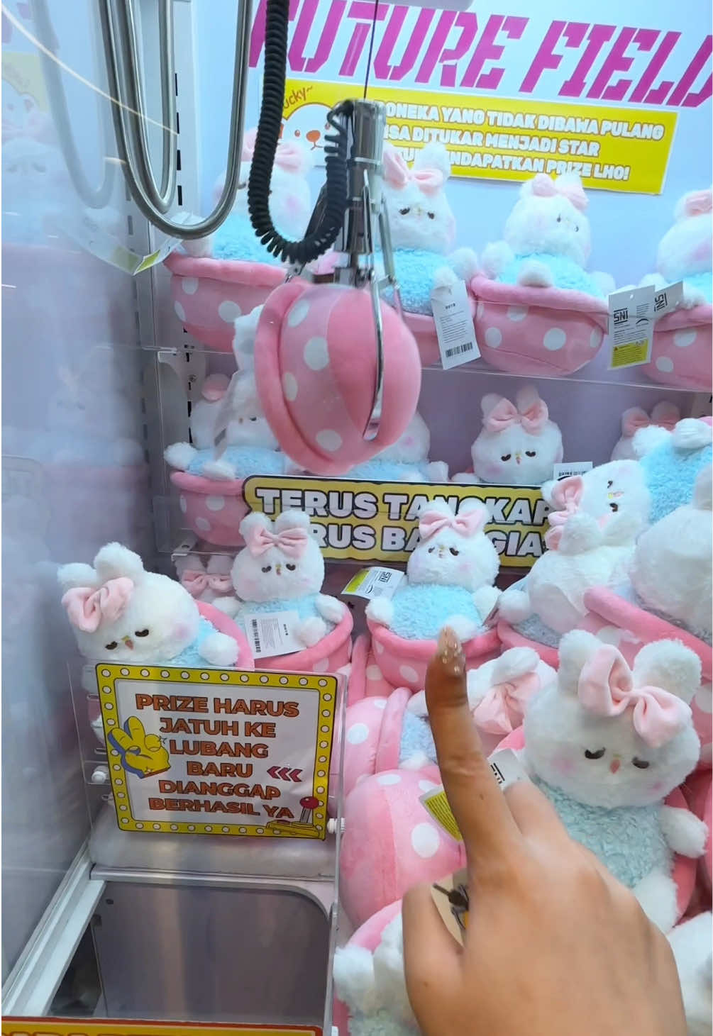 Replying to @nnaa dapet banyak boneka 😍😍