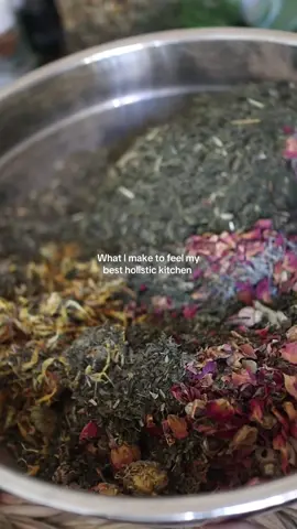 Creating a nourishing tea blend ☕️  1 part rose petals 1 part calendula 1 part peppermint 1/2 part lemon balm 1 part nettle leaf 1 part red raspberry leaf
