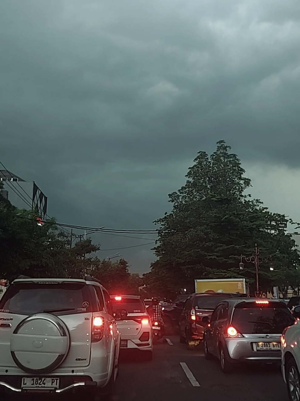 Ben sore di teles i ⛈️🌪 #surabaya #viraltiktok #fyppppppppppppppppppppppp #surabayaviral #klebus 