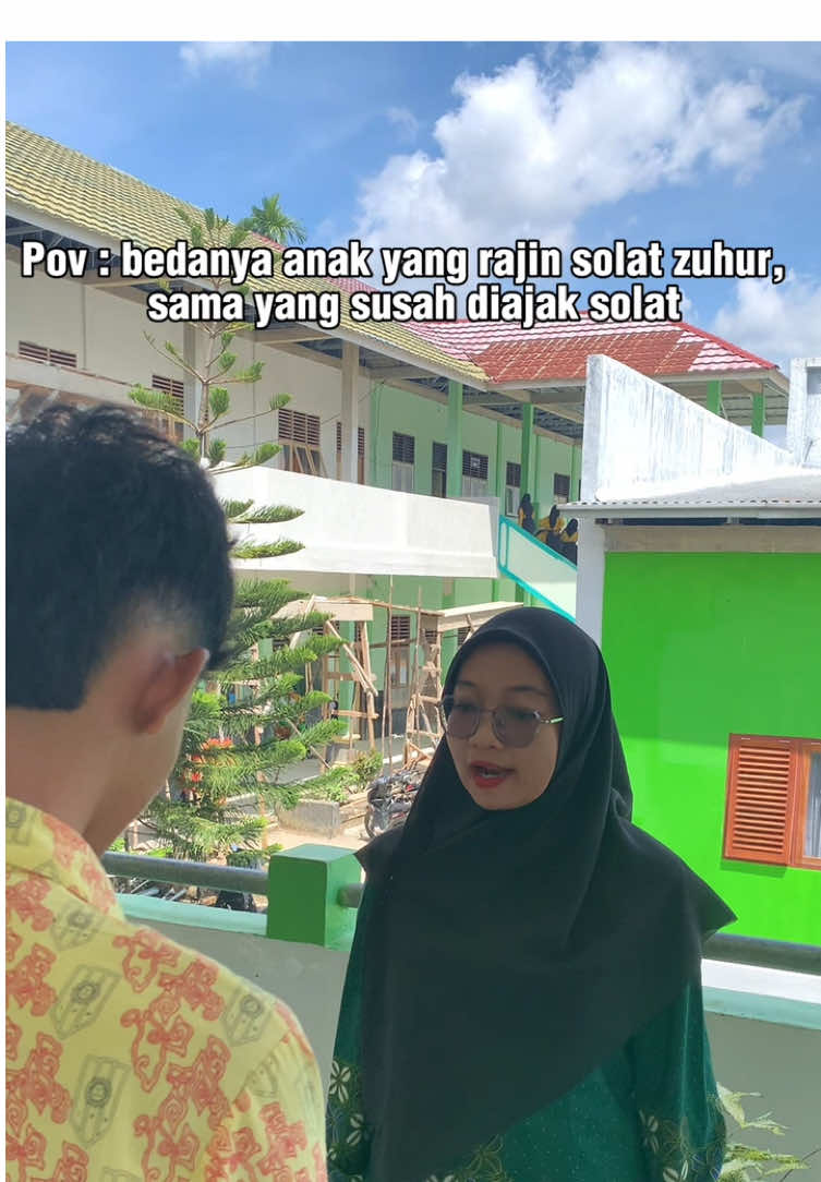 Solat itu menjadi sebuah kewajiban, Rasulullah ﷺ bersabda: “Umatku akan datang pada hari kiamat dalam keadaan wajah, tangan, dan kaki mereka bercahaya karena bekas wudhu.” (HR. Bukhari dan Muslim) #solat #sekolah #fyp 