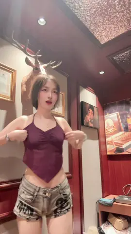 😂😂យូៗម្ដង