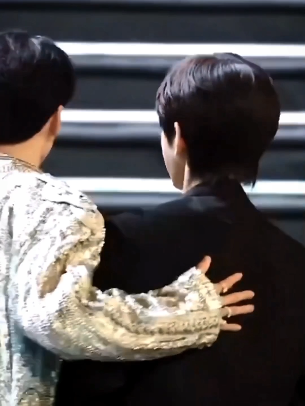 [FOLLOW UP 2025]🤜❤️🤛 [Look back ] -吉祥纹莲花楼 -Mysterious Lotus Casebook  [🇨🇳 2023] (Good series 10/10) (Not my style BL Cut only friendship)               {The time of }   (Joseph Zeng❤️Cheng Yi) - 傅诗淇 Age 35 - 肖顺尧Age 37 - 曾舜晞Age 28 [] (VIEW at / WeTV - iQIYI - )  /Team created and involved / [Follow the main cast] /instagram- Weibo /  Weibo: 成毅 Weibo : MIC肖顺尧Aero  Weibo :曾舜晞Joseph [Watch a pair BL That our channel has updated in the tag #ami243bl #would_y ]  [TKU🙏]