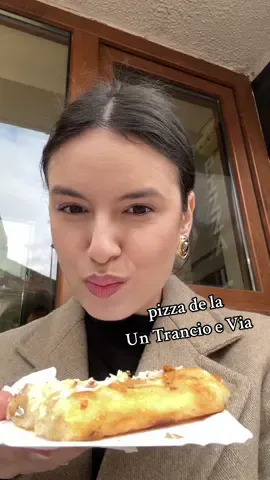 e divină!!! 🤩 @Pizzeria Un Trancio e Via  #pizza #brasov #untrancioevia #pizzalafelie #mancare 