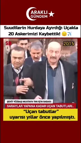 📍 Suudilerin Hurdaya Ayırdığı Uçakla 20 Askerimizi Kaybettik! 😔✈️ Gazeteci Özcan Avyüzen, 20 askerimizin şehit olduğu C-130 tipi askeri uçak kazası hakkında çarpıcı iddialarda bulundu. 🗣️ Avyüzen, sosyal medyada yaptığı paylaşımda şu ifadeleri kullandı: > “20 askerimizin hayatını kaybettiği C-130 uçağı, 68 yıl önce üretildi, 57 yıl önce Türk Silahlı Kuvvetleri envanterine girdi. Suudi Arabistan bu uçakları 2012’de ıskartaya çıkardı, biz ise aldık! Saraylara, makam araçlarına gelince ‘itibardan tasarruf olmaz’ diyorlar! Ama Suudilerin 13 yıl önce hurdaya çıkardığı uçakla 20 askerimizi kaybettik. İtibar nerede?” ⚠️ “Uçan tabutlar” uyarısı yıllar önce yapılmıştı 2015 yılında Konya’da düşen F-4 savaş uçağında şehit olan Hava Pilot Kurmay Yüzbaşı Mustafa Tanış’ın babası Hayri Tanış, o dönem basına yaptığı açıklamada şöyle demişti: > “Bunları yazın! Uçan tabutlarla gitti diye yazın. Saray yapana kadar uçakları yenilesinler!” 🕯️ Yıllar önce yapılan bu çağrılar, bugün bir kez daha acı bir şekilde gündeme geldi. #C130Kazası #UçanTabutlar #Şehitlerimiz #MilliSavunma #AskerHaberleri 
