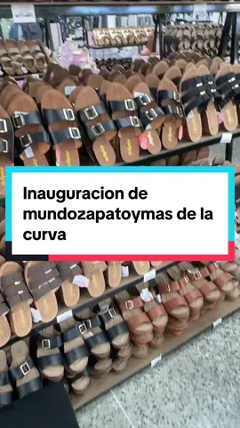 @Mundo Zapato y más la curva de Molina inauguración 