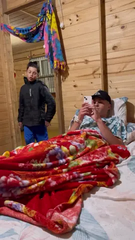 A mãe só inventa mando o RD vim dormi comigo 😂. #mijo #irmãos #fralda #fyp #viraltiktok 